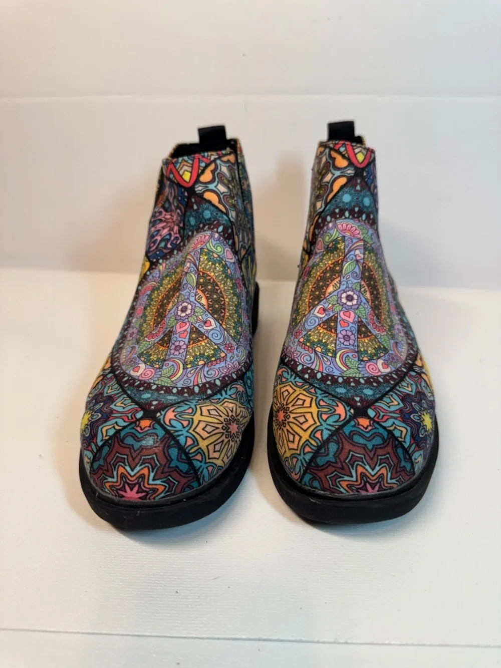 Yes We Vibe Psychedelic Peace Mandala Chelsea Boots Size 7.5